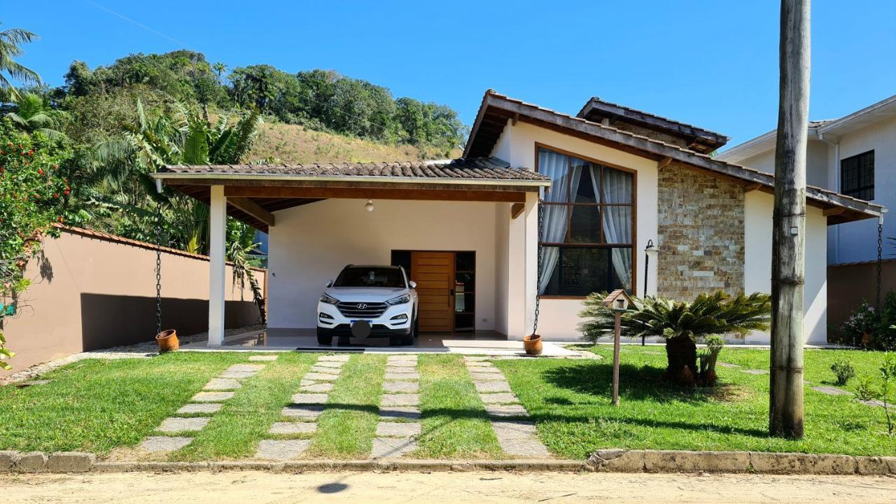 Linda Casa Em Ubatuba Condominio Fechado Exterior photo